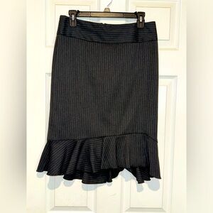Express Design Studio Pin Stripe Skirt. Size 4